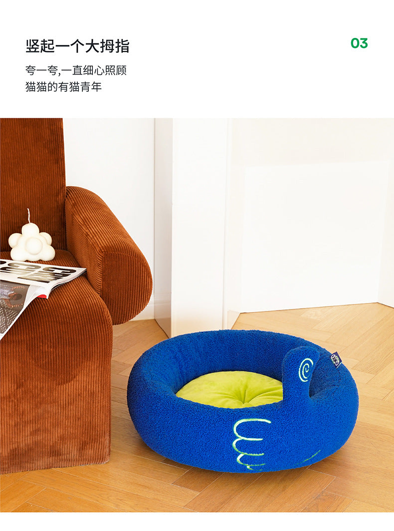 Zeze Hand Gesture Cat Bed – Soft Fleece Pet Nest with Playful Hand Design